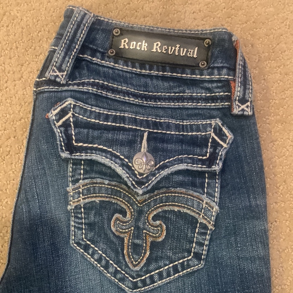 Rock Revival Sz. 28